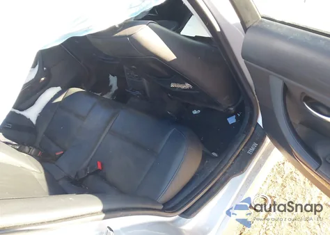 2007 BMW 328Xi z USA, uszkodzony, nr VIN WBAVC93577KX52525